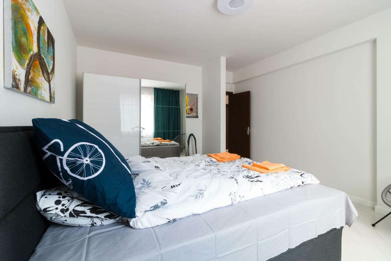 Pop Your Colors - Funky And Modern 1Bdr Apt By Flat Mаnager Plovdiv Buitenkant foto
