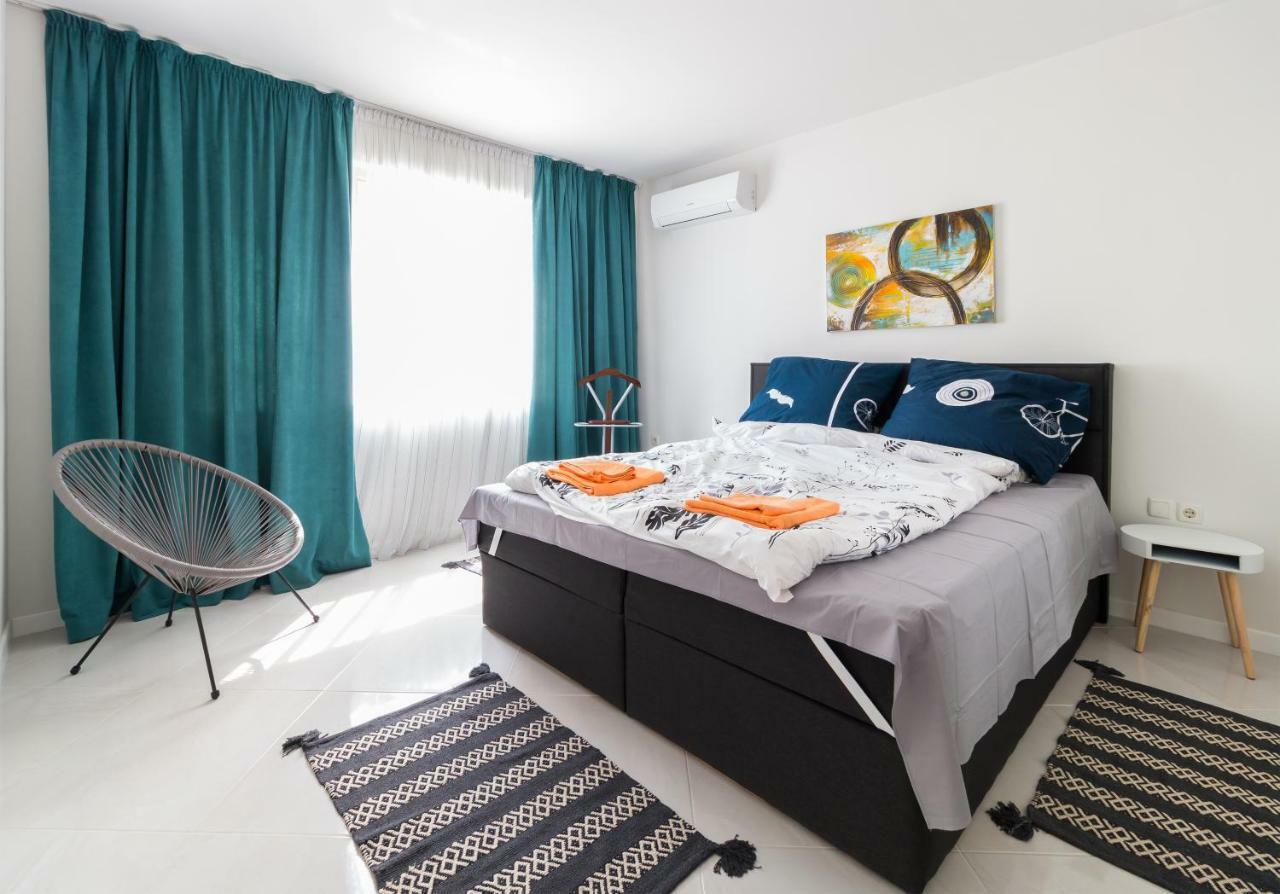 Pop Your Colors - Funky And Modern 1Bdr Apt By Flat Mаnager Plovdiv Buitenkant foto